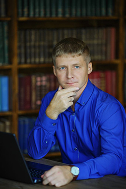 aandreev.jpg aandreev.jpg