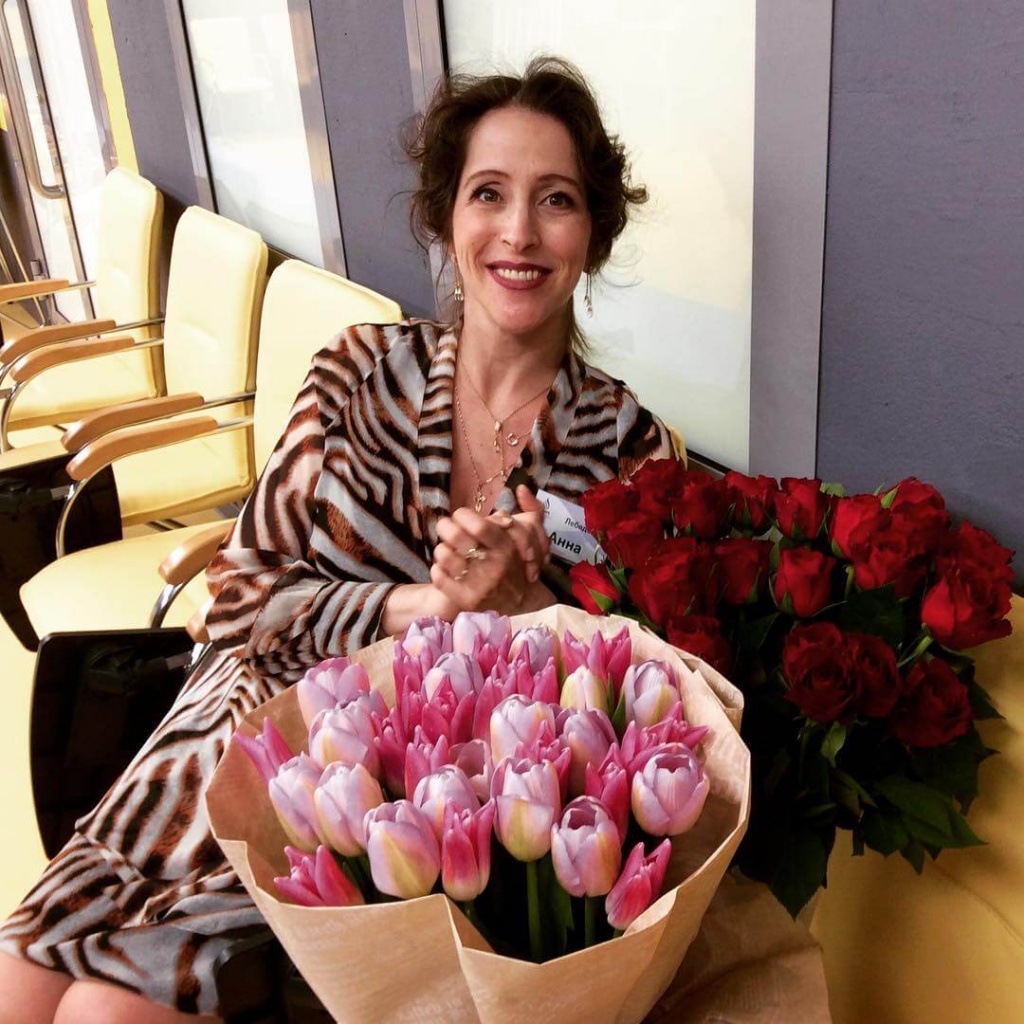 anna_flowers.jpg anna_flowers.jpg